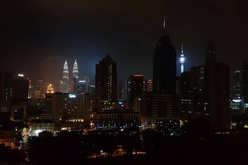 Klcc Regalia Suites Infinity Pool Kuala Lumpur Kültér fotó