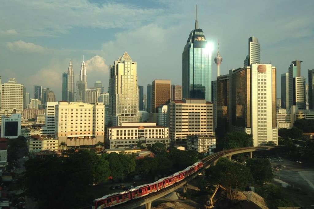 Klcc Regalia Suites Infinity Pool Kuala Lumpur Kültér fotó
